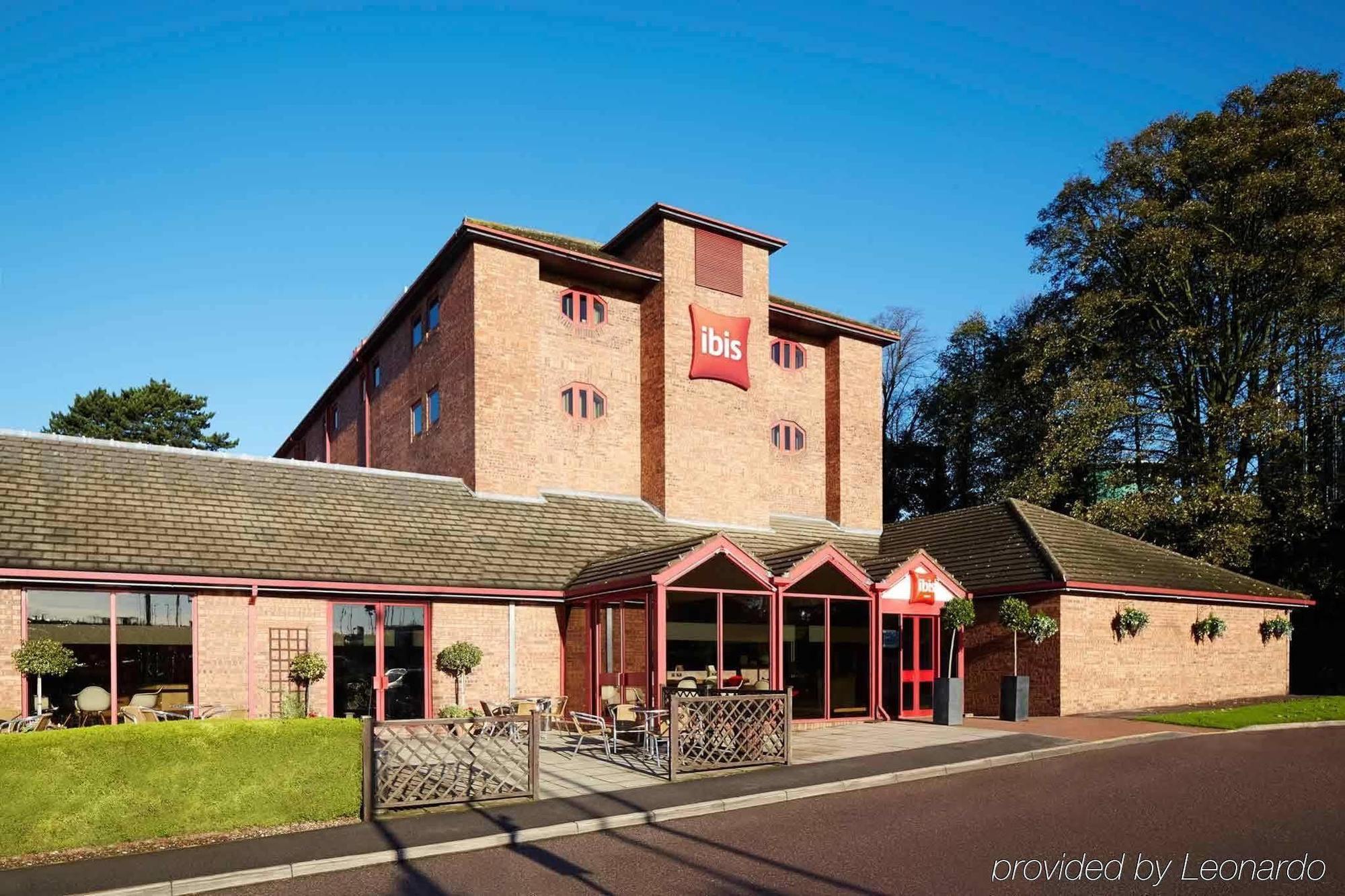 Ibis London Luton Airport Hotel Exterior photo